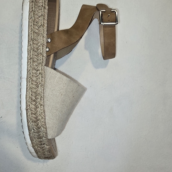 Soda Brown and Cream Espadrille Sandals Neutral Lightweight Comfortable - Picture 2 of 6